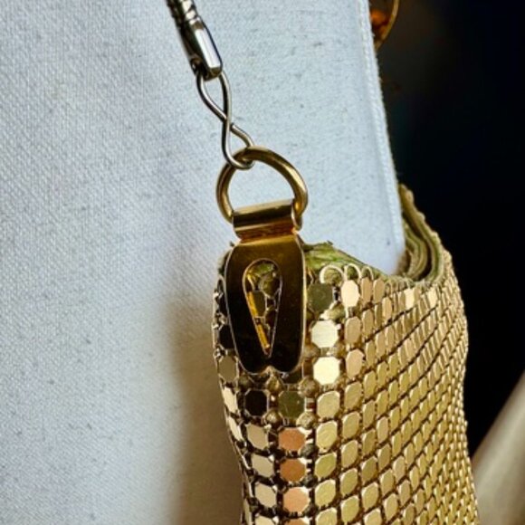 Vintage Gold Chainmail Crossbody Bag - Picture 5 of 12